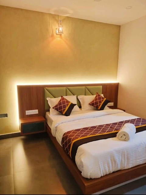 room-image-large